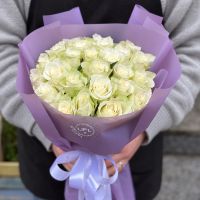 white rose (25 pcs.), packaging, ribbon