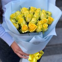 yellow rose (25 pcs.), packaging, ribbon