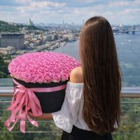 pink rose (101 pcs.), round box, oasis, packaging, ribbon