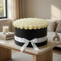 box, oasis, white rose (101 pcs.), packaging, ribbon