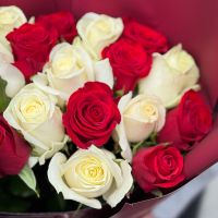 Bouquet 21 red and white roses