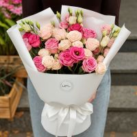 Bouquet Pink mix of roses and eustoma