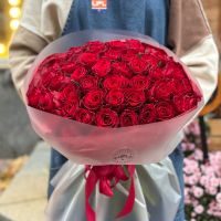 Bouquet 51 red roses Kenia