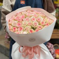 Bouquet 51 pink roses Kenia