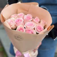 Bouquet 11 pink roses Kenia