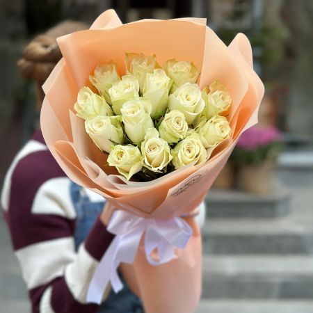 white rose (15 pcs.), packaging, ribbon