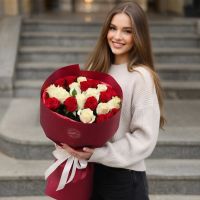 Bouquet 21 red and white roses