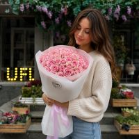 Bouquet 51 pink roses Kenia
