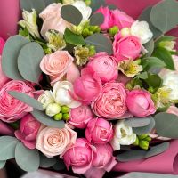 cream rose, white alstroemeria, white freesia, eucalyptus, rose silva pink bubbles, packaging, ribbon
