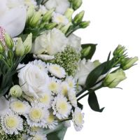 carnation, chrysanthemum, cymbidium, trachelium, eustoma, packaging, ribbon