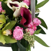 cymbidium, calla, carnation, spray roses, chrysanthemum, skimmia, packaging, ribbon