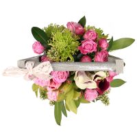 cymbidium, calla, carnation, spray roses, chrysanthemum, skimmia, packaging, ribbon