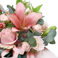 premium pink rose, pink lilies, pink alstroemeria, oasis, antirrinum (2 pcs.), round box s 15x16cm, packaging, ribbon