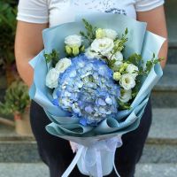 hydrangea, eustoma (3 pcs.), eucalyptus, packaging, ribbon