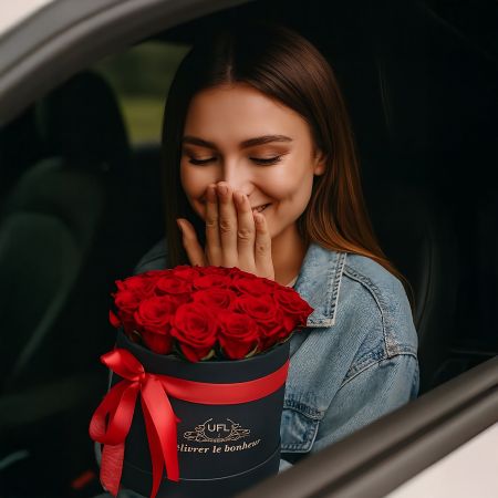 oasis, embossed box, rose (23 pcs.), packaging, ribbon