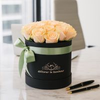 cream rose (21 pcs.), oasis, embossed box, packaging, ribbon