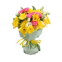 spray roses, eustoma, narcissus (25 pcs.), packaging, ribbon