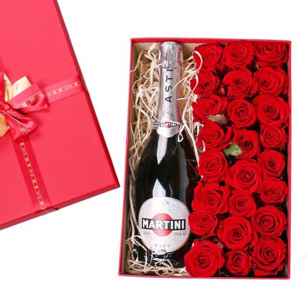 Bouquet Roses in a box with champagne
